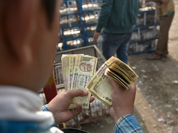 10 नोट रखने की छूट