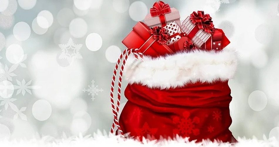 मोजे में रखकर गिफ्ट देते हैं सांता