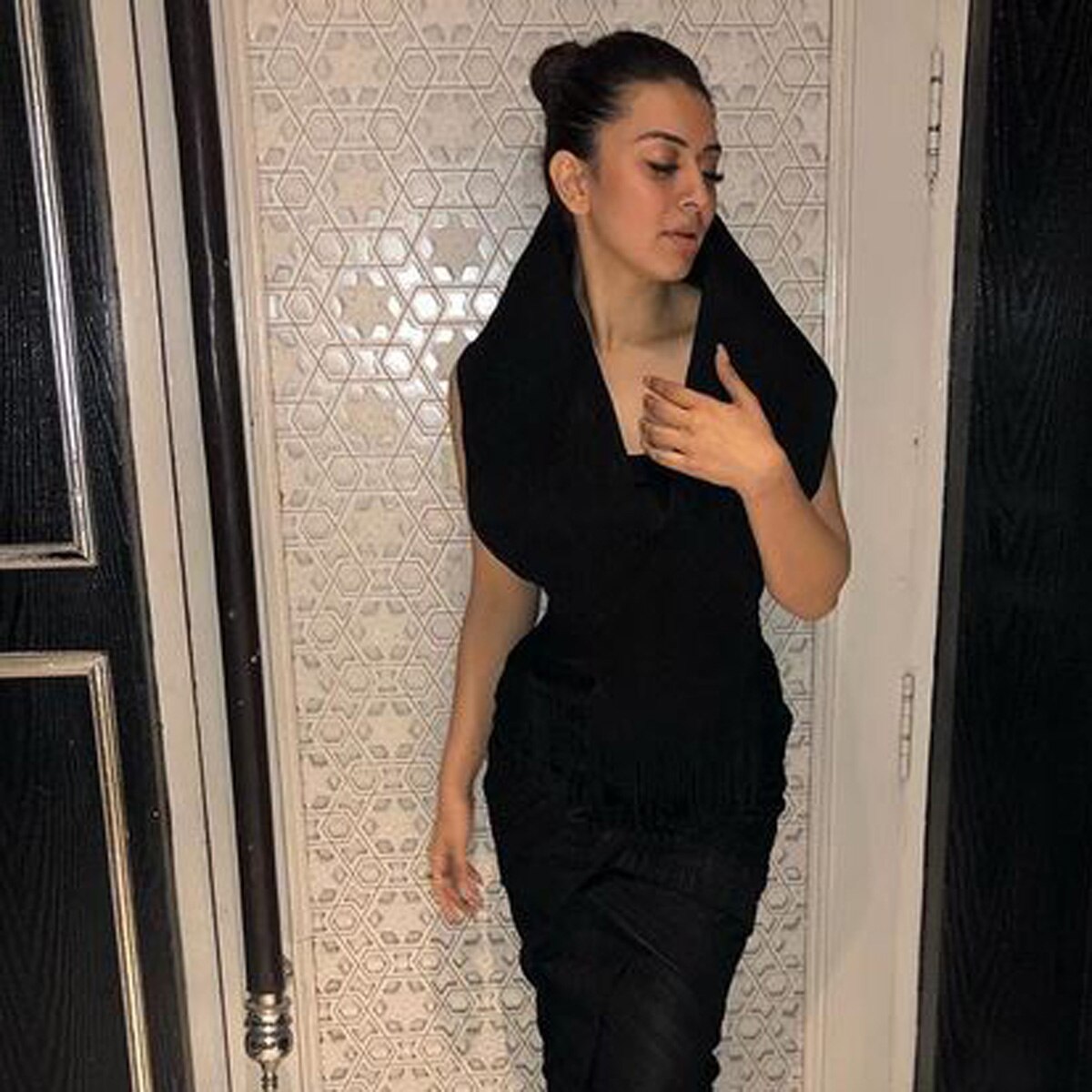 एक्ट्रेस हंसिका मोटवानी