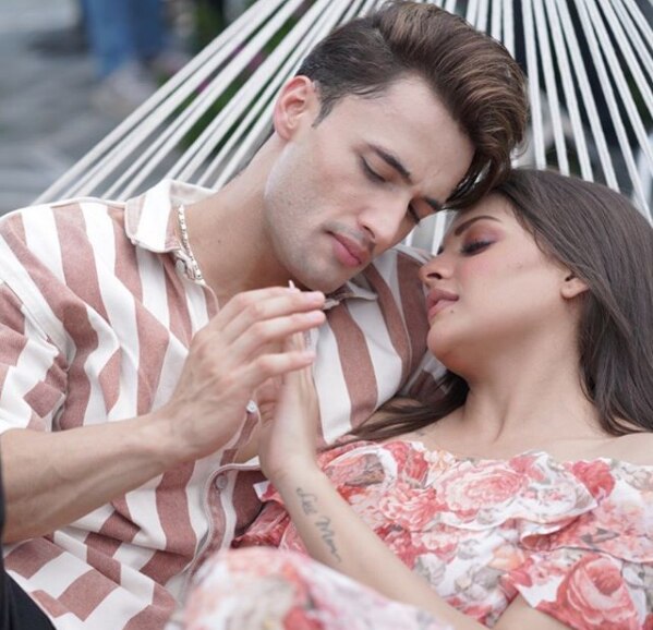 आसिम रियाज संग हिमांशी