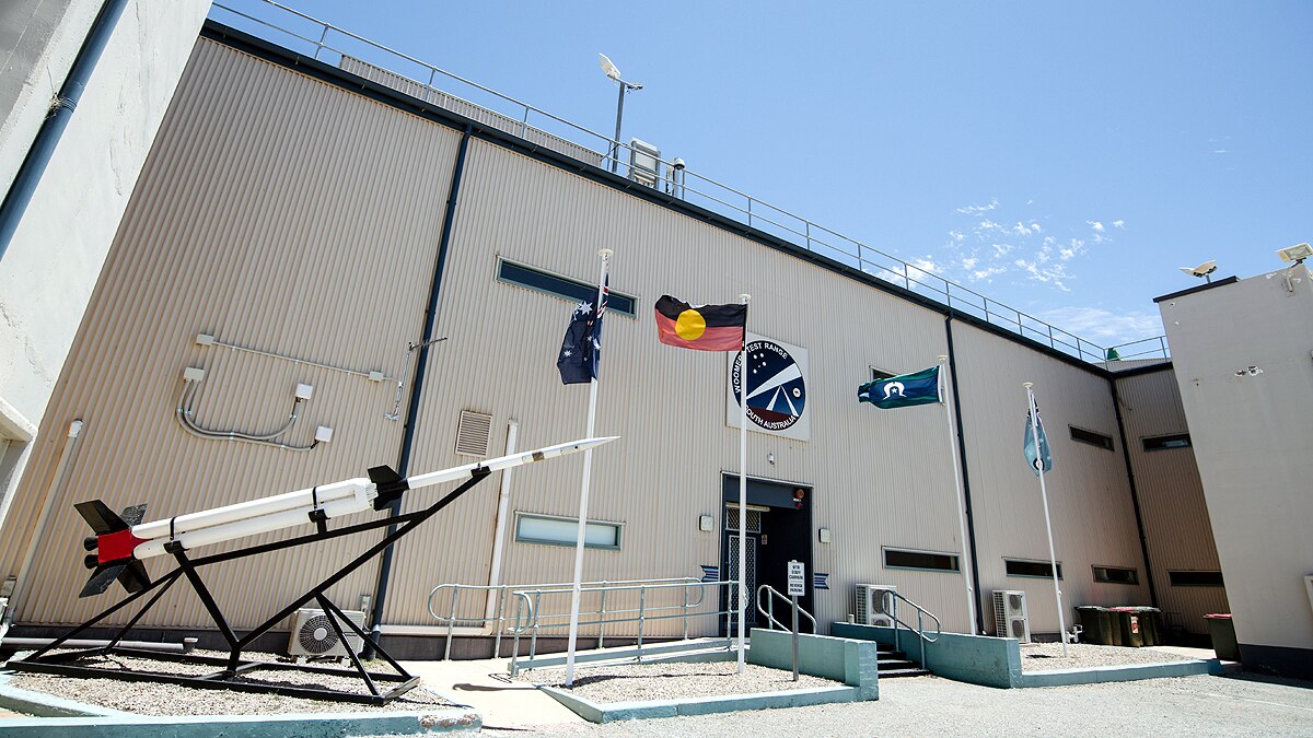 Japan Hayabusa-2 Spacecraft bringing asteroid dust to earth