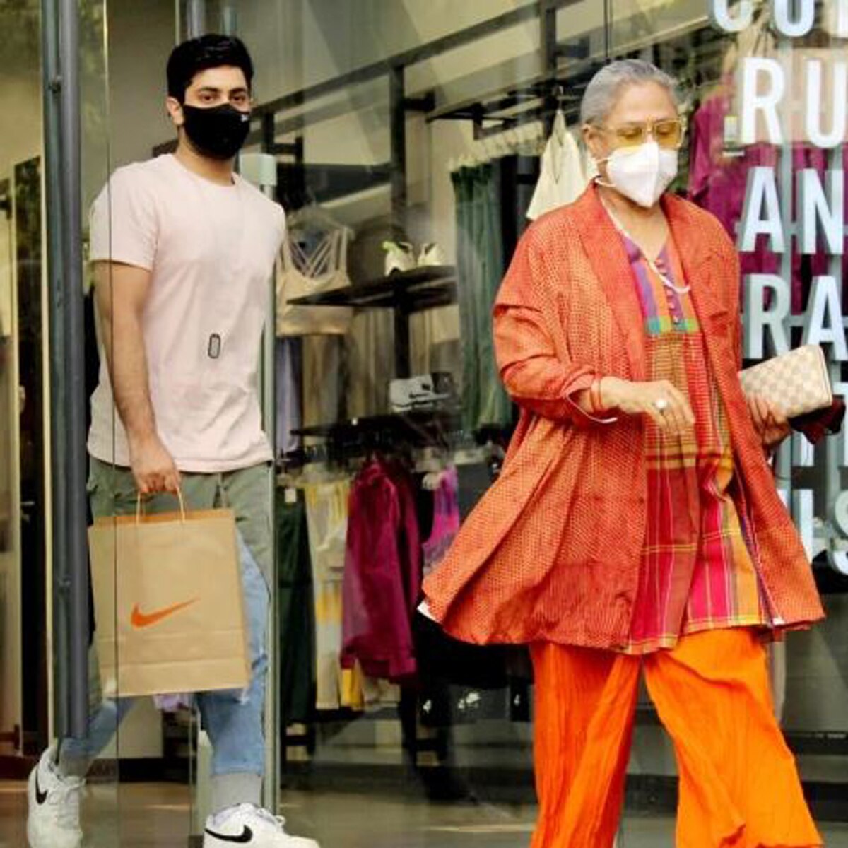 अगस्त्य संग जया बच्चन