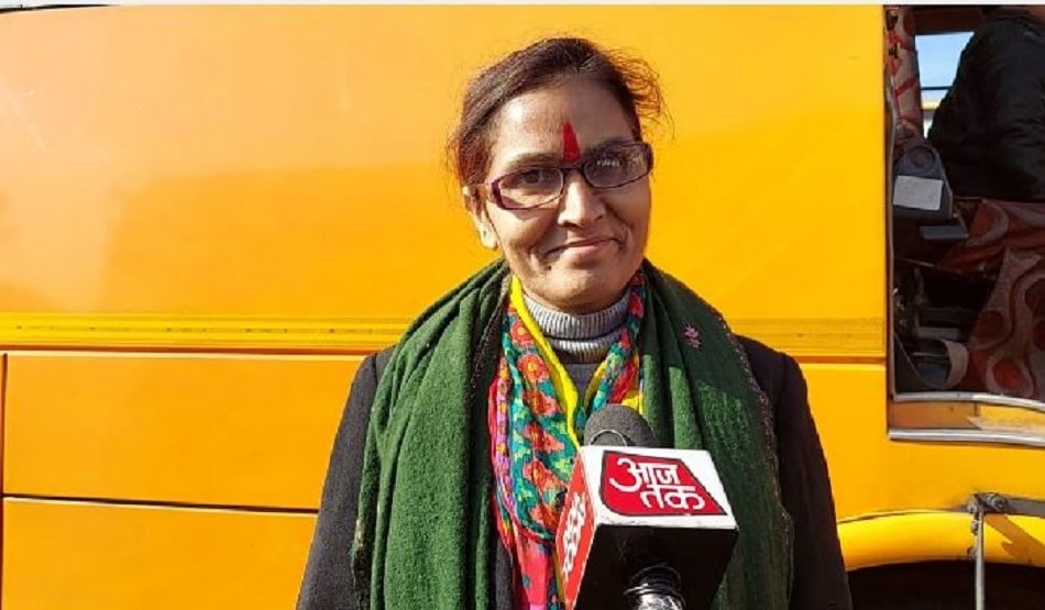  पूजा बनीं जम्मू-कश्मीर की पहली महिला बस ड्राइवर