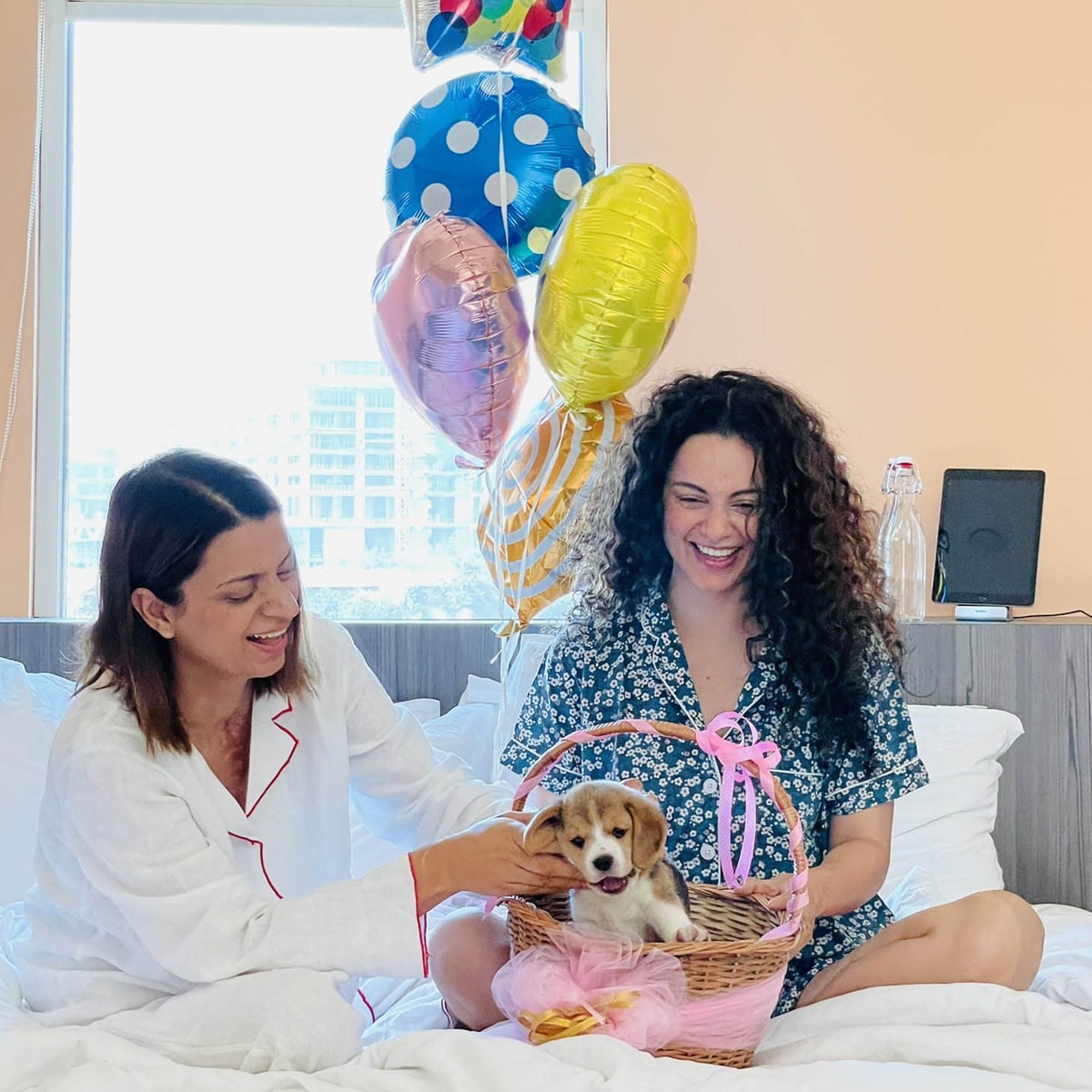 रंगोली चंदेल और कंगना रनौत