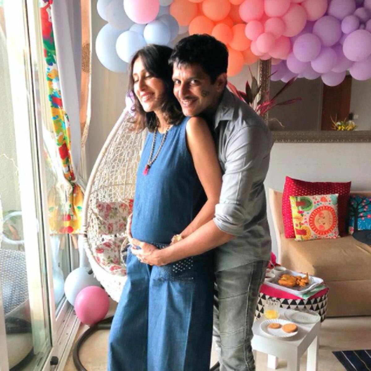 करणवीर बोहरा अपनी पत्नी के साथ 