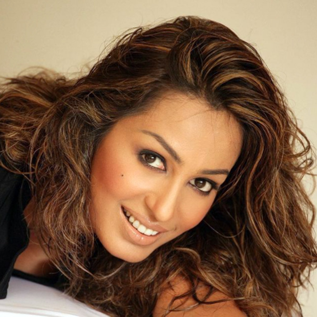 कश्मीरा शाह 