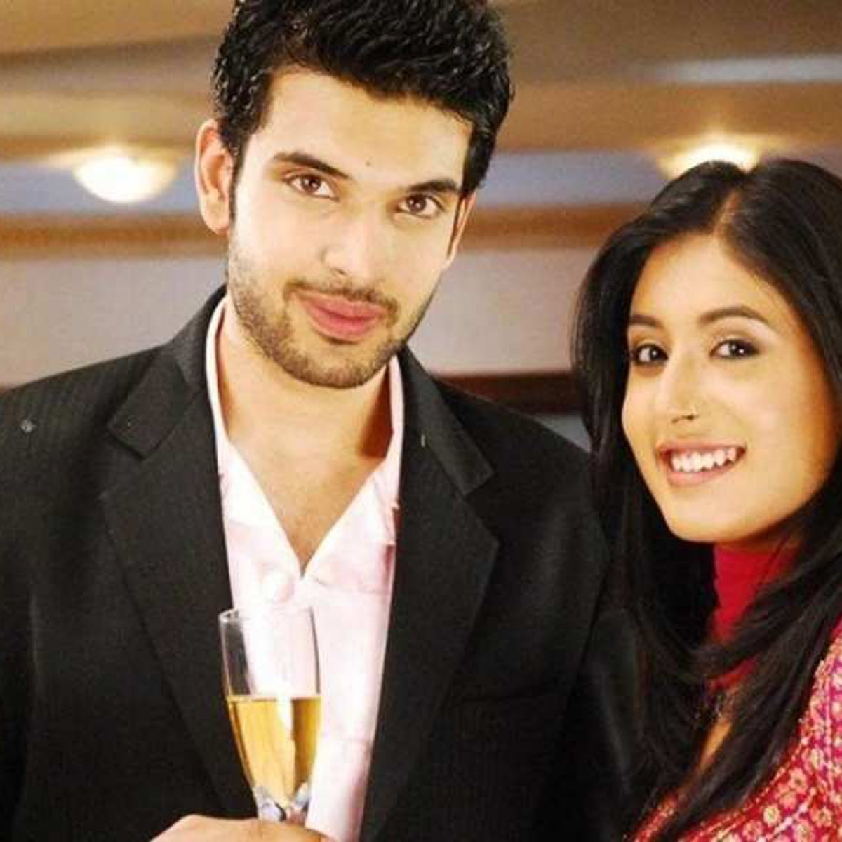 कृतिका कामरा और करण कुंद्रा