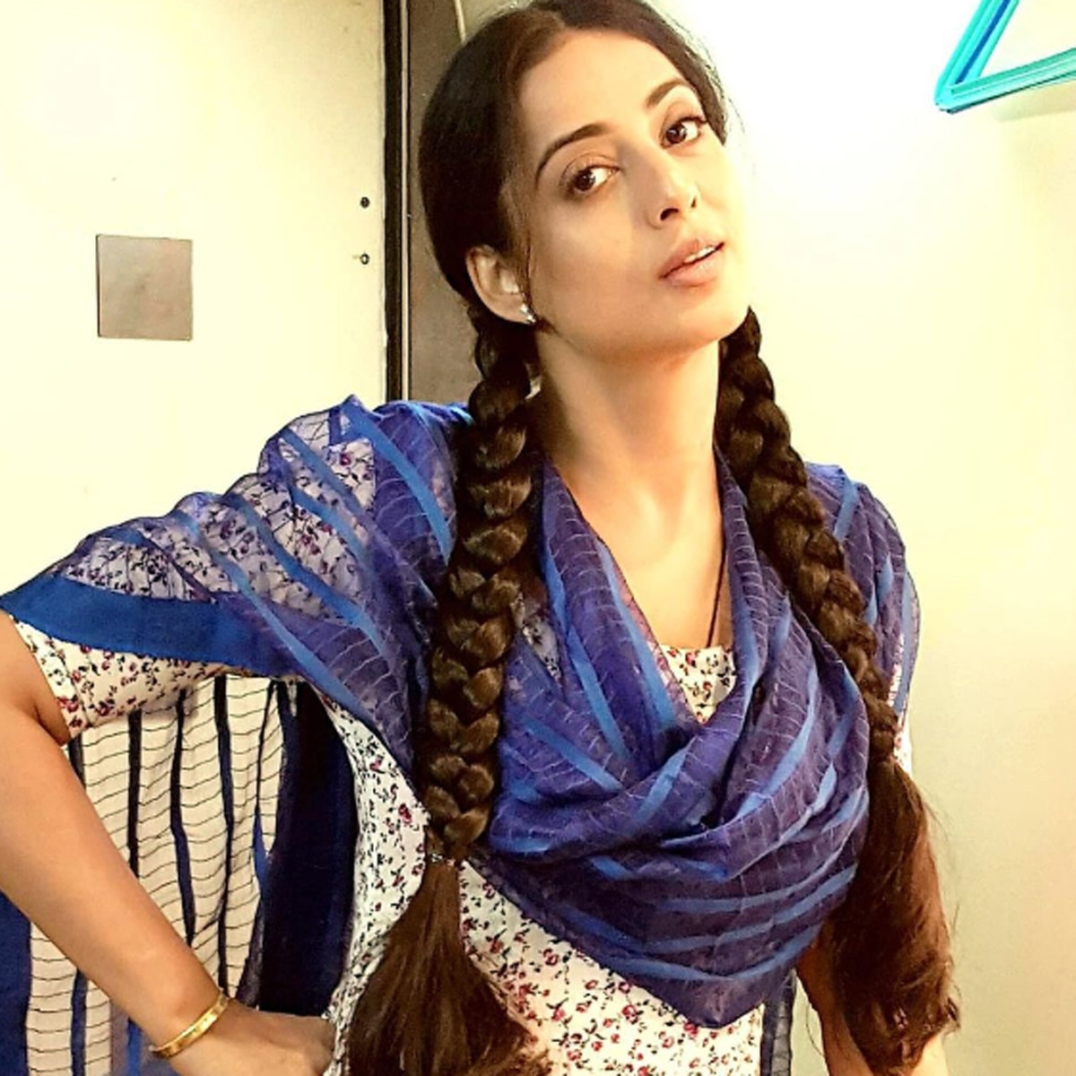 माही गिल 