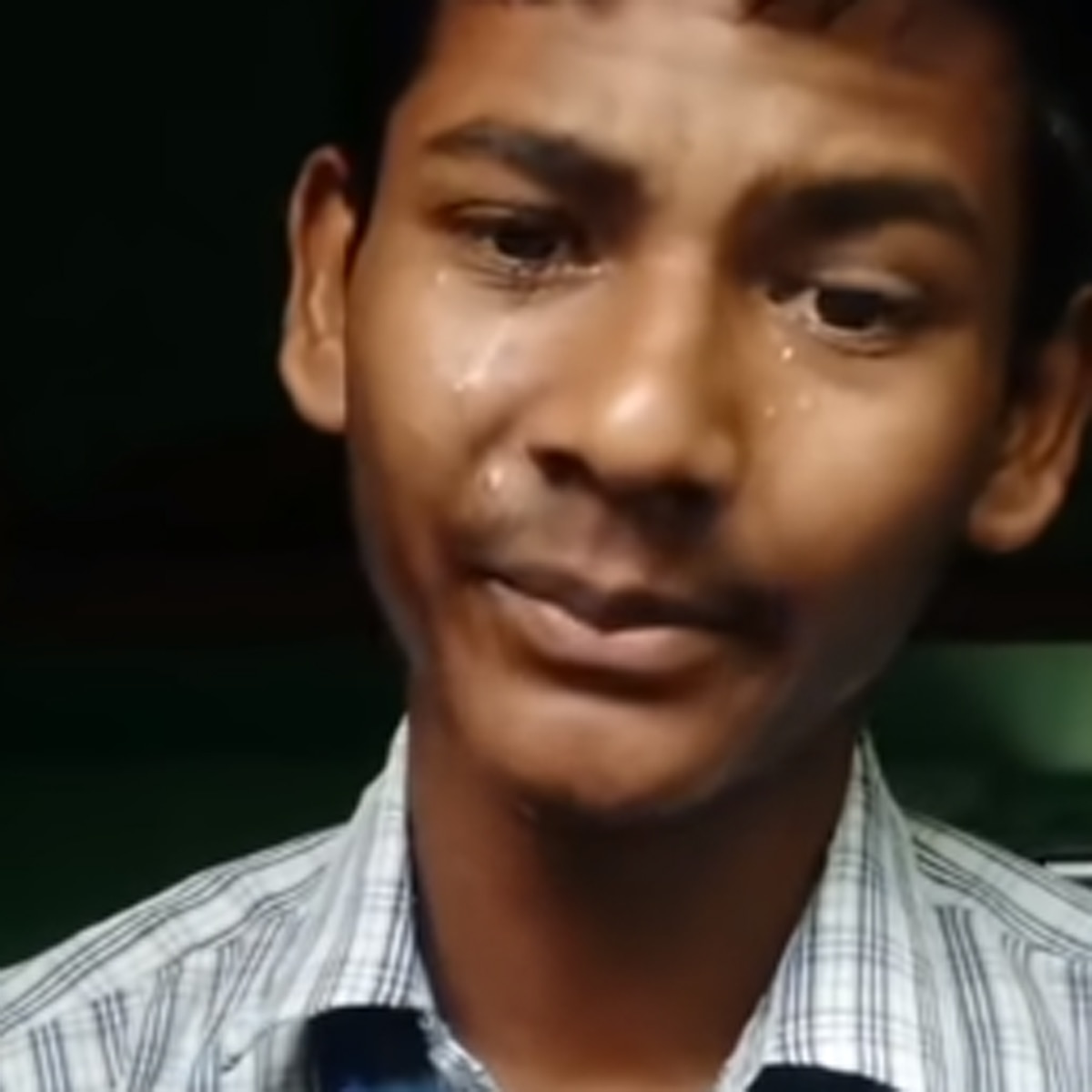 गरीब हूं मैं (वीड‍ियो ग्रैब) 