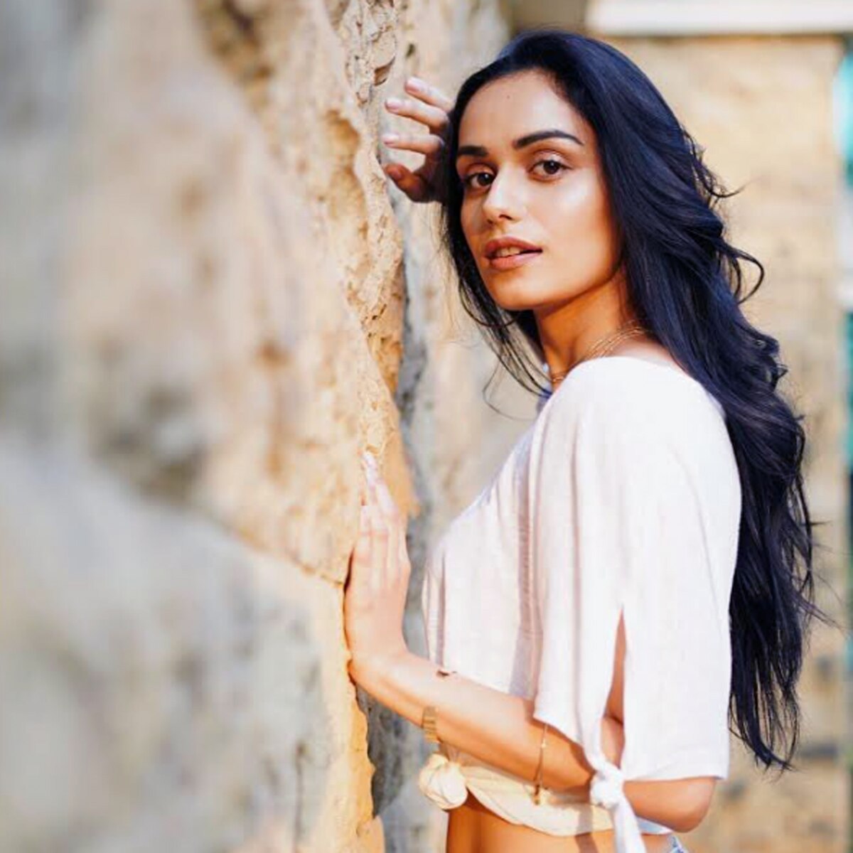 मानुषी छिल्लर