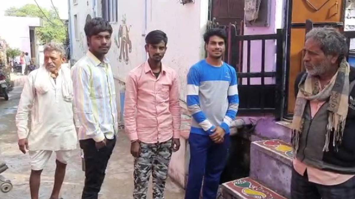  पुलिस ने भी पंचनामा सहित अन्य कागजी कार्रवाई पूरी कर ली.