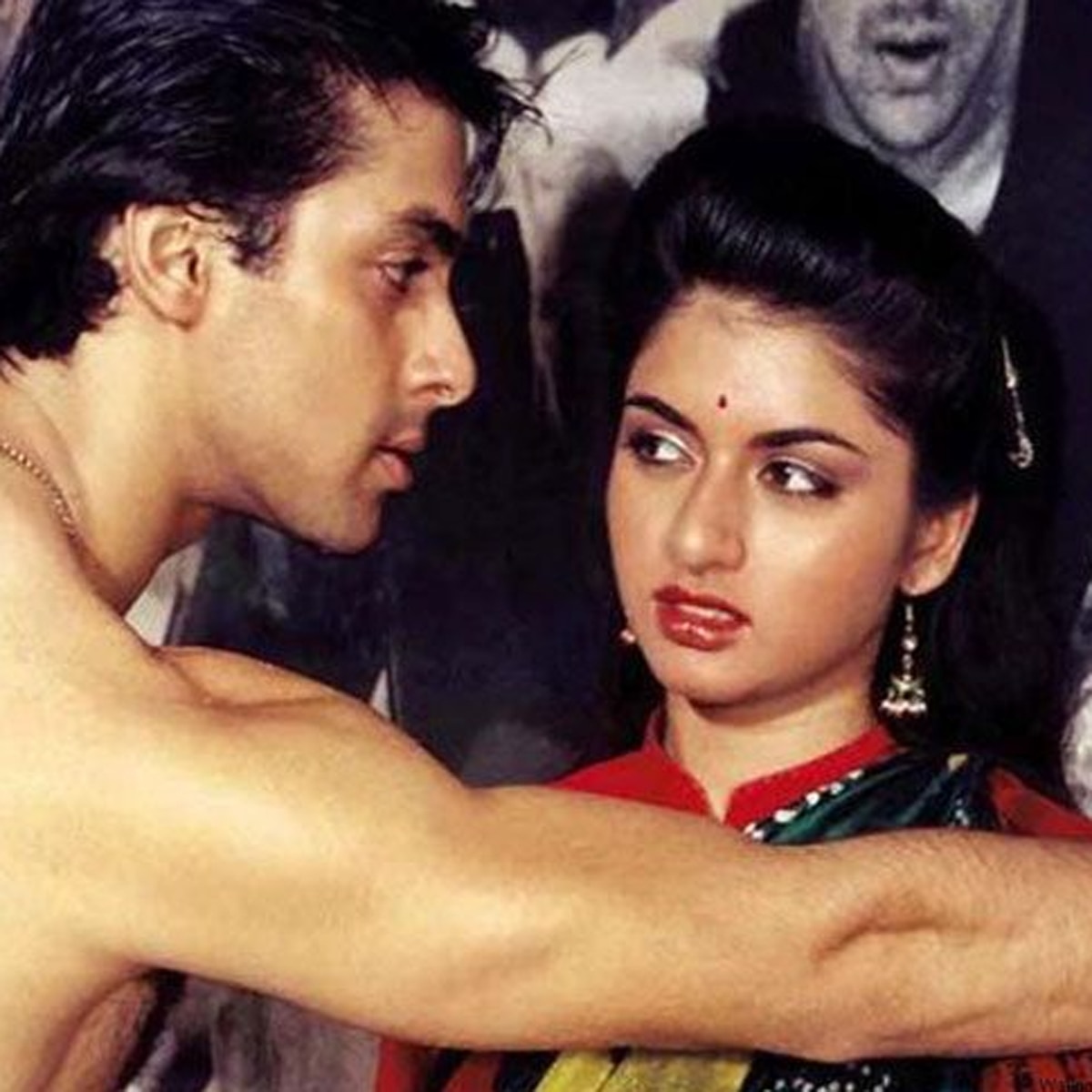 सलमान खान-भाग्यश्री (मैंने प्यार क‍िया) 