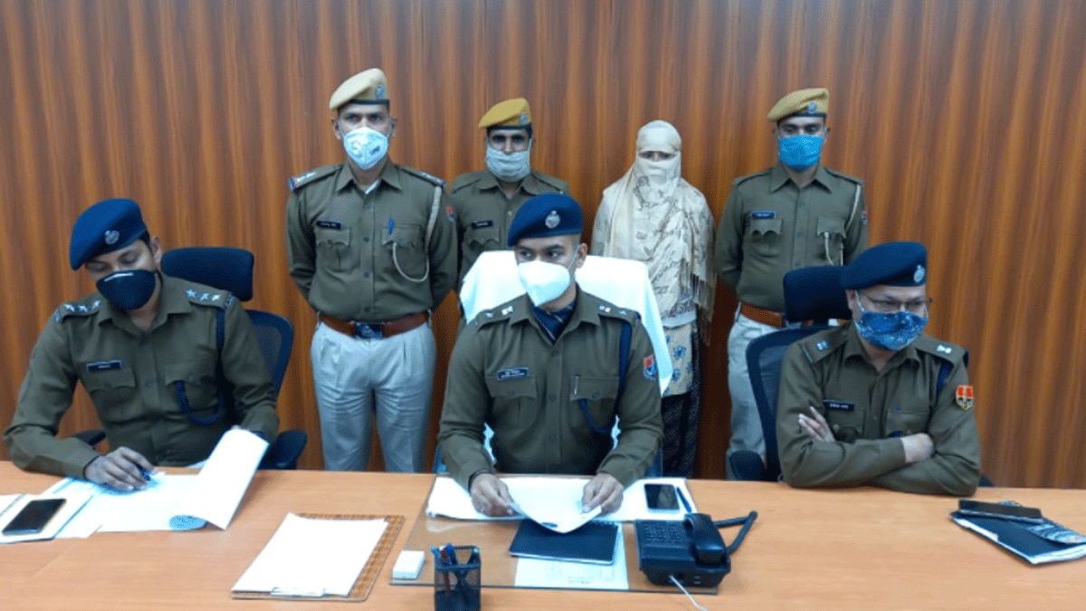 महिला ने प्रेमी के साथ मिलकर पति को मौत के घाट उतारा (फोटो आजतक)