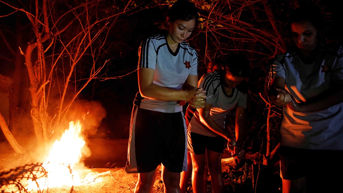 Nepal Female Soldiers performing last rituals of Corona Victims 