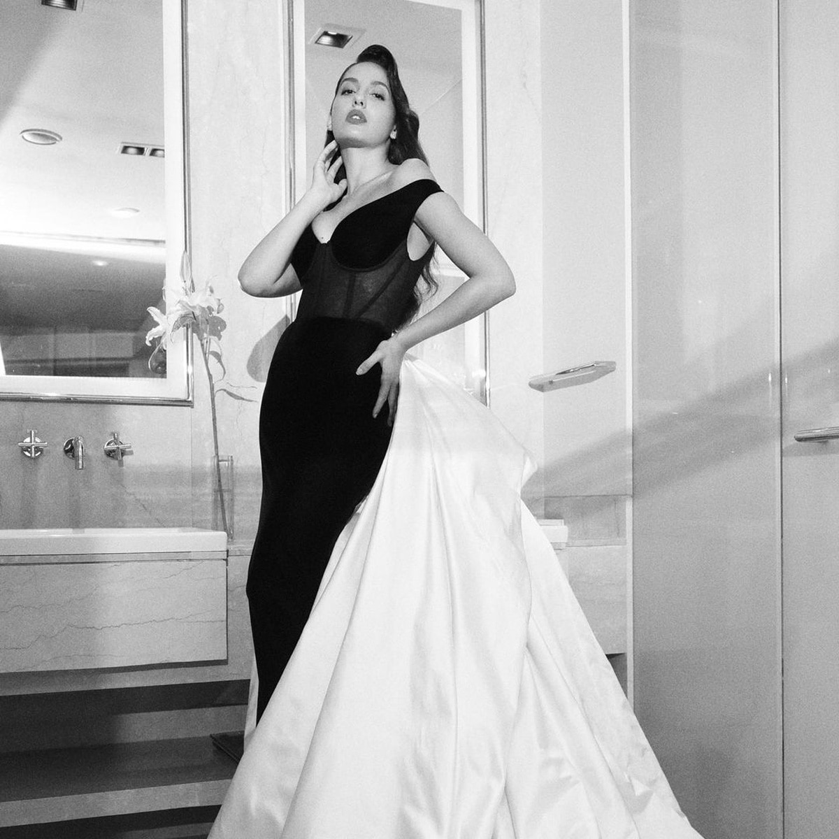 नोरा फतेही 