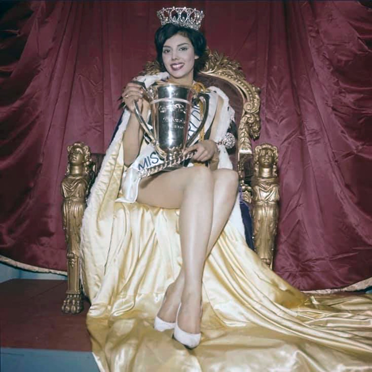 नोर्मा कापेग्ली