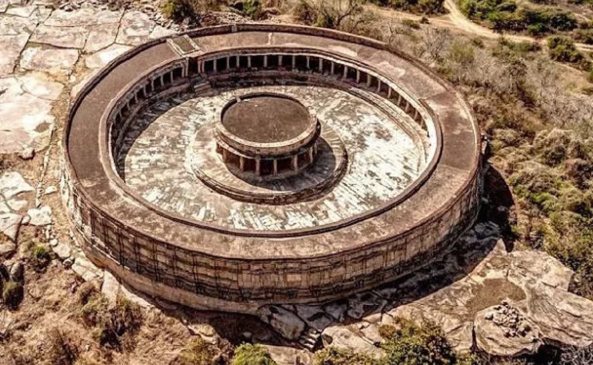 93 साल पहले बना था संसद भवन