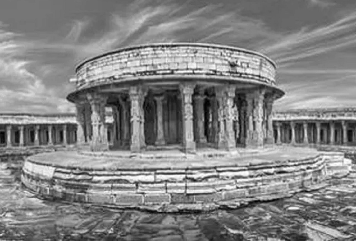 93 साल पहले बना था संसद भवन