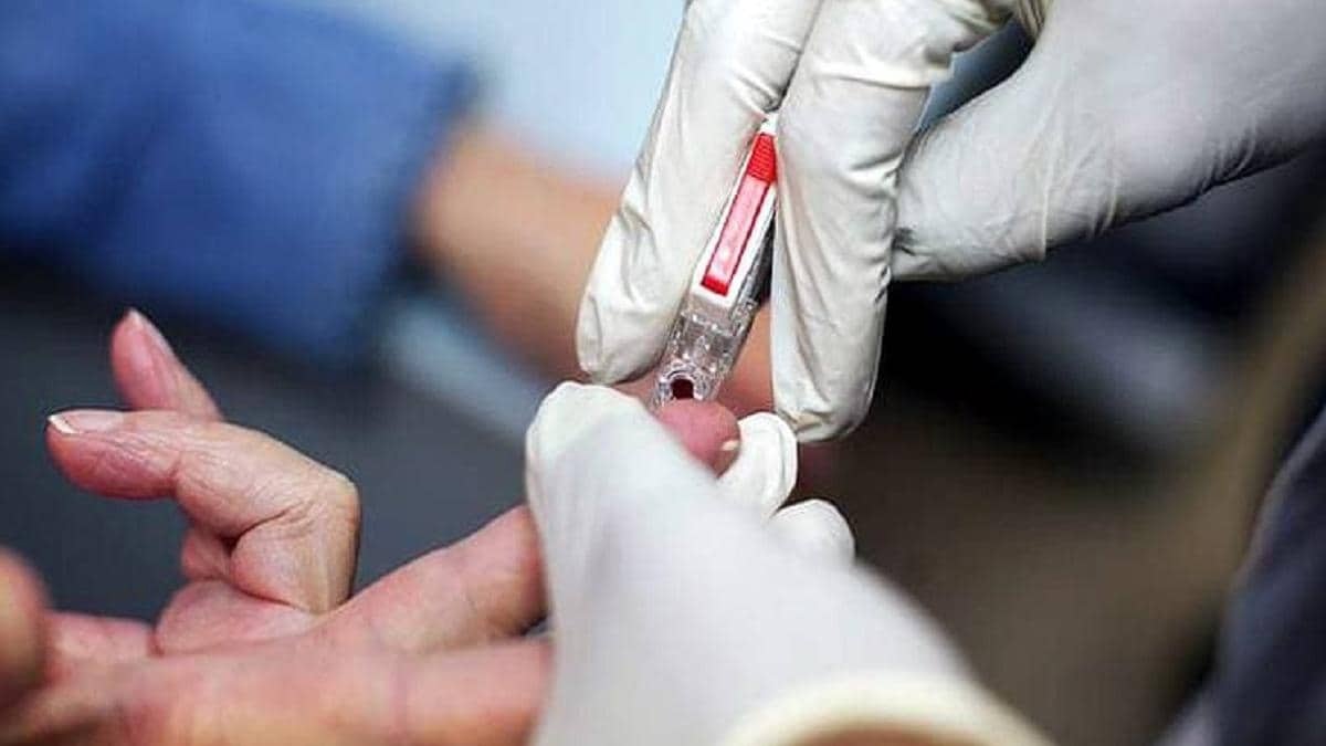 कारोबारी मनोज गुप्ता की प्लाज्मा चढ़ाने के बाद मौत हुई थी.