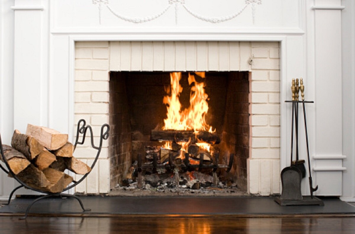 घर में आग