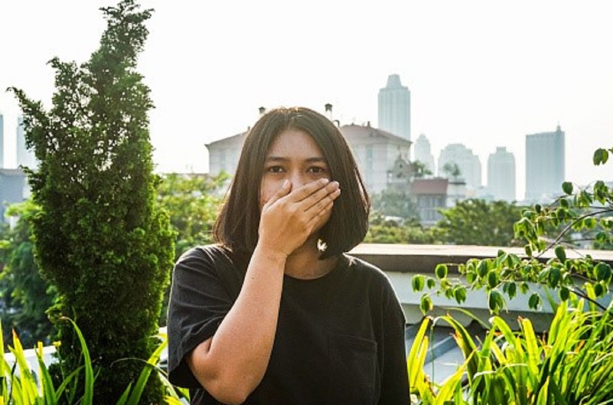 दुर्गंध को न छिपाएं