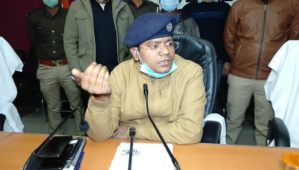 लड़की ने भाई को मार डाला