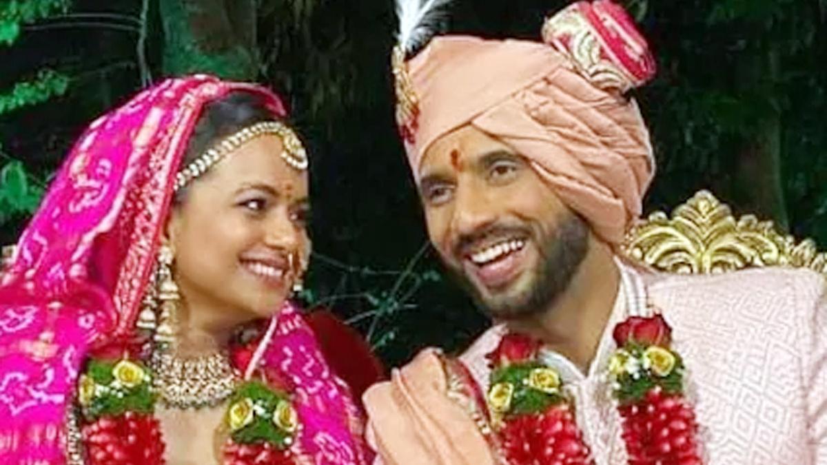 पुनीत पाठक-निधि सिंह