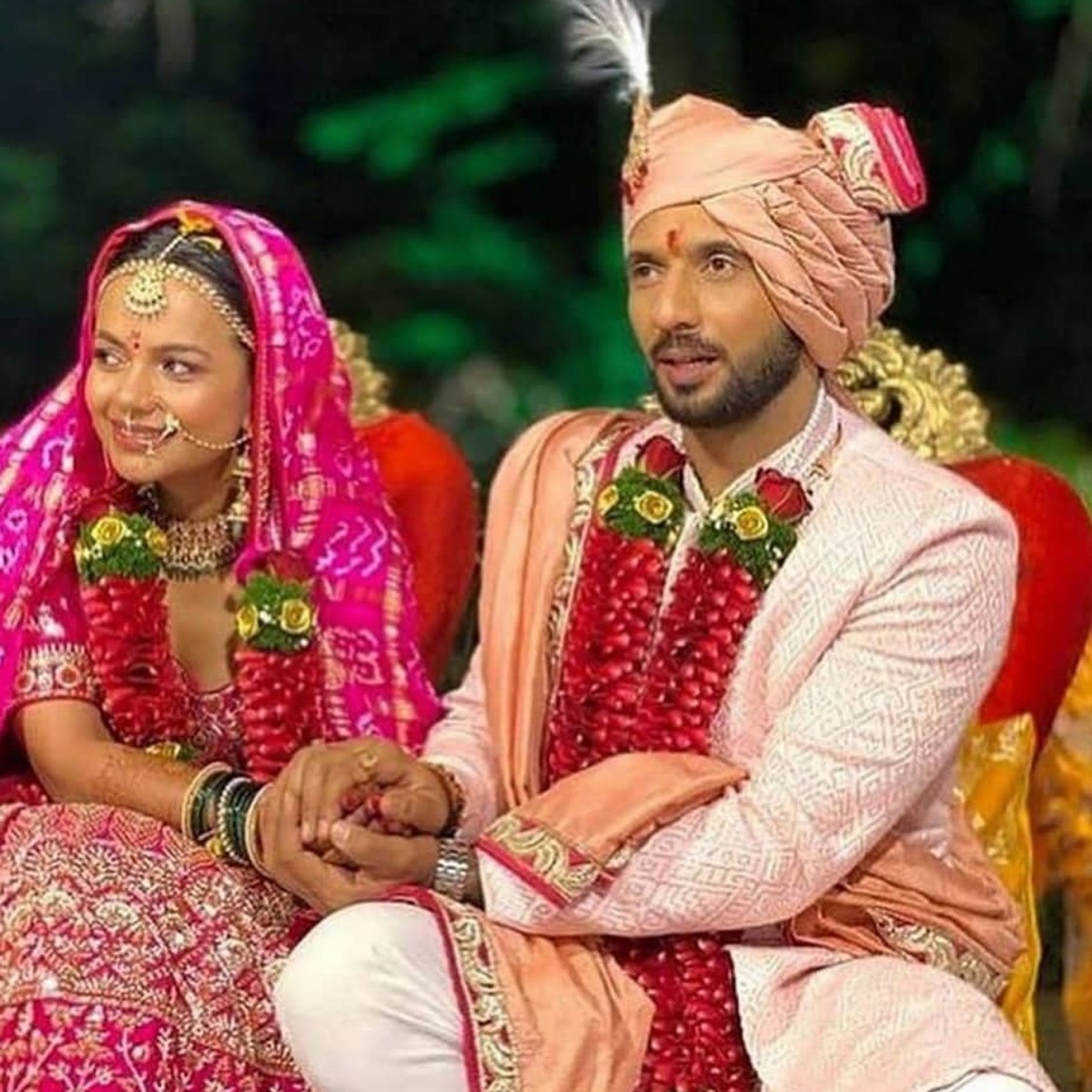 पुनीत पाठक और निधि सिंह