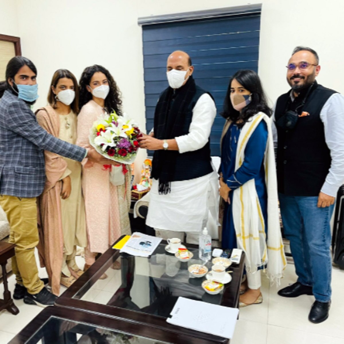 राजनाथ सिंह से मिलीं कंगना रनौत