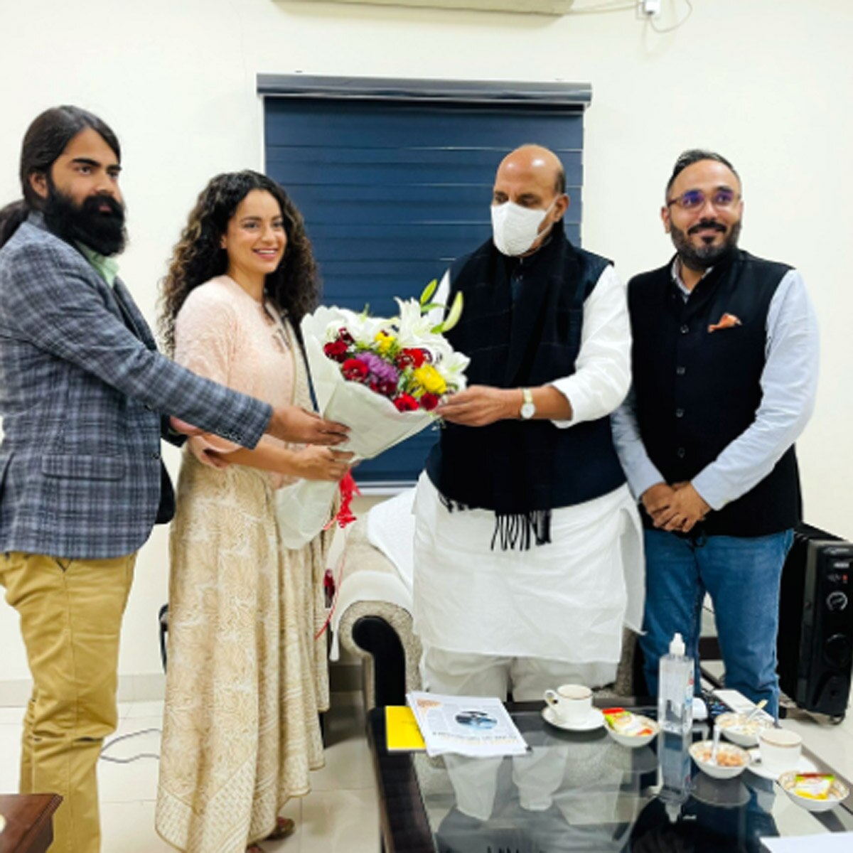 राजनाथ सिंह से मिलीं कंगना रनौत