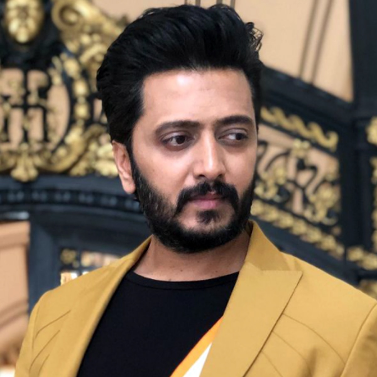 र‍ि‍तेश देशमुख  