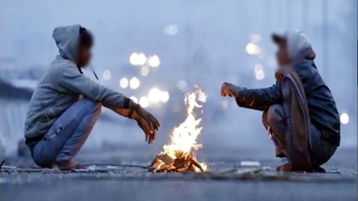 40 लाख के आईफोन की चोरी, हाथ तापने आए चोर और उड़ा ले गए महंगे मोबाइल 