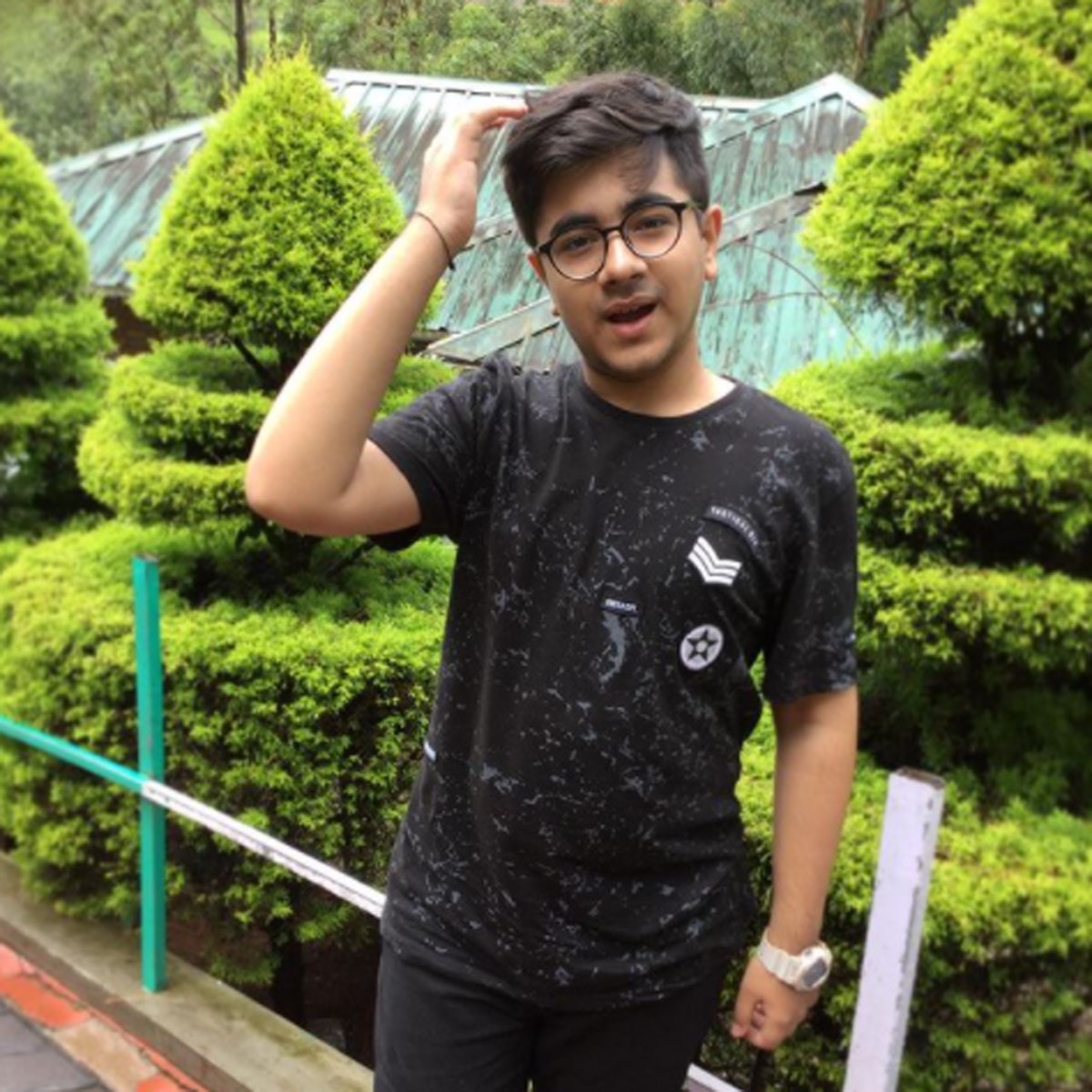  रोन‍ित आशरा