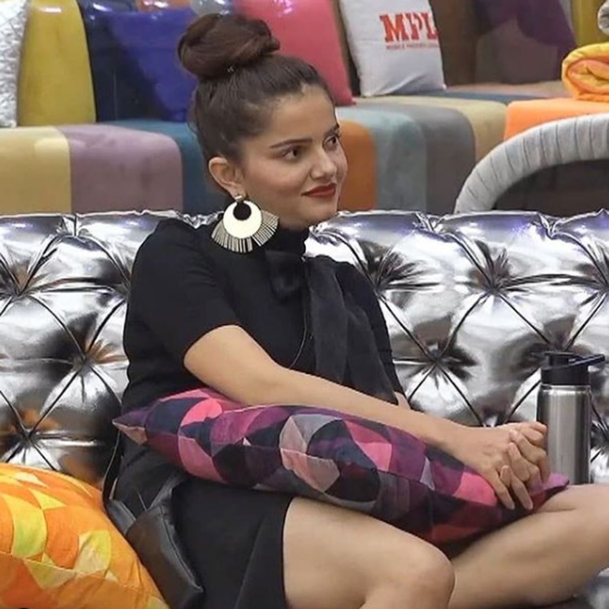 रुबीना द‍िलैक  