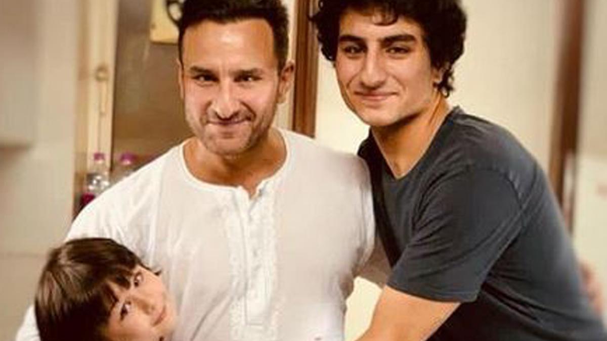 सैफ, तैमूर और इब्राहिम अली खान