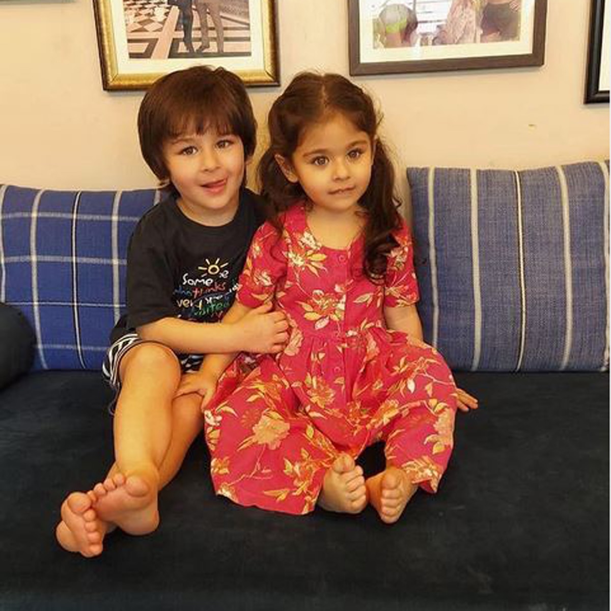 तैमूर संग इनाया