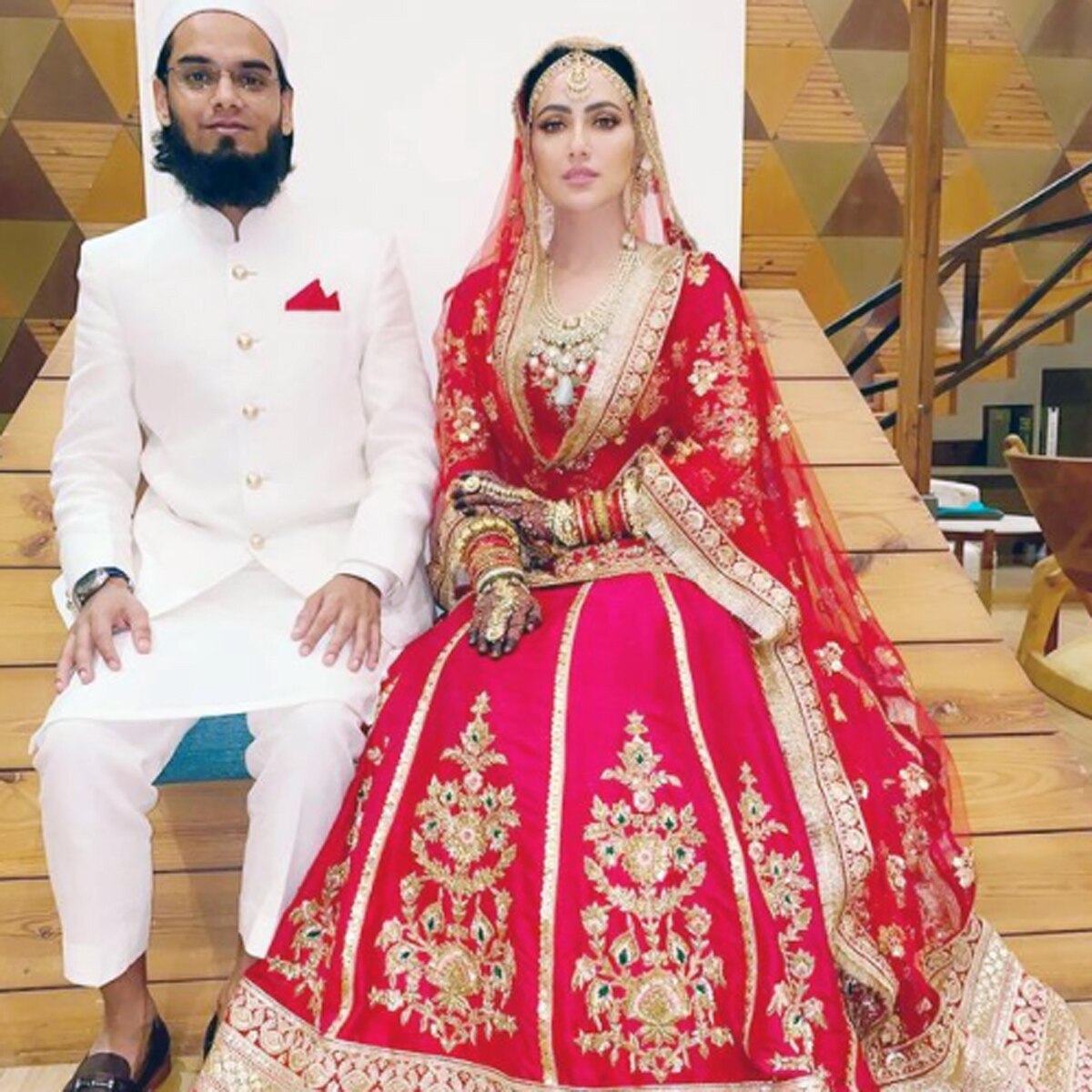 सना खान- मुफ्ती अनस