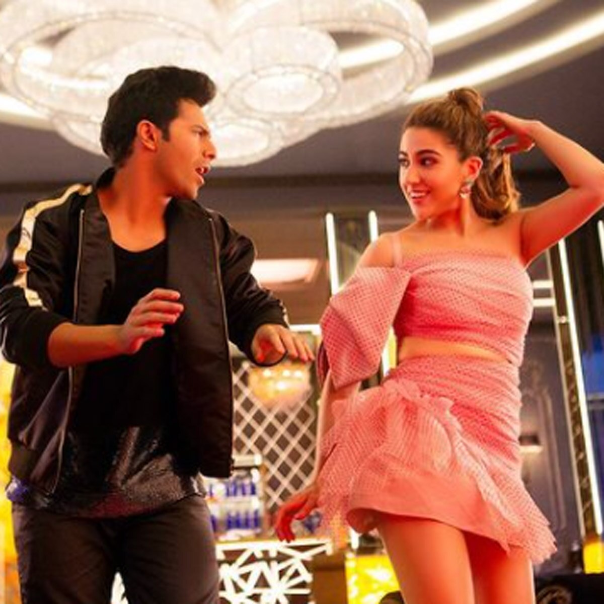 सारा और वरुण