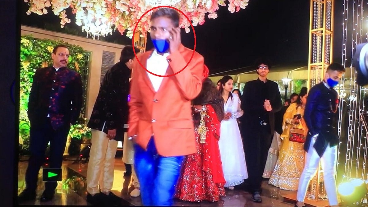 सीसीटीवी फुटेज में नजर आए चोर