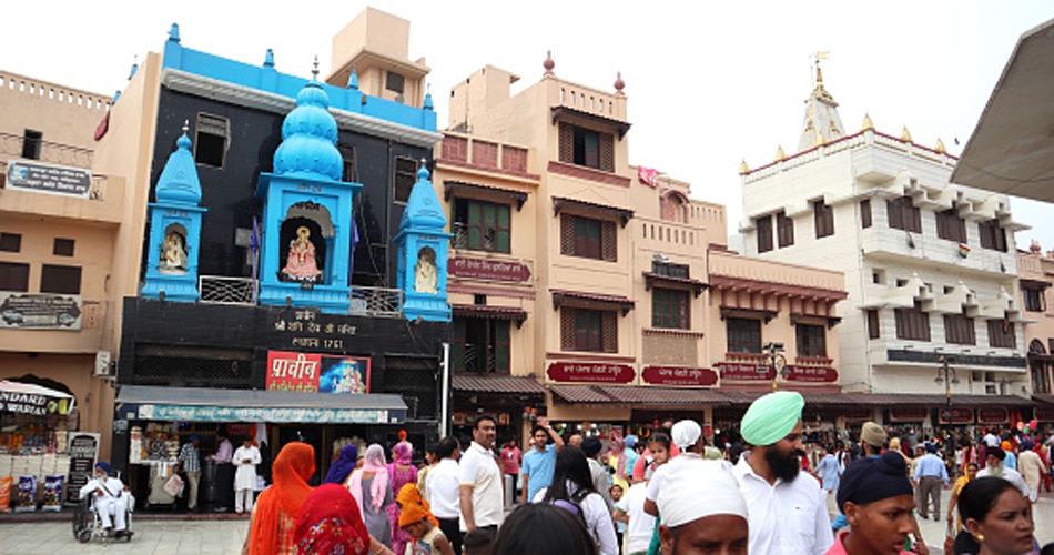 शनि के अशुभ प्रभाव कम करने के उपाय