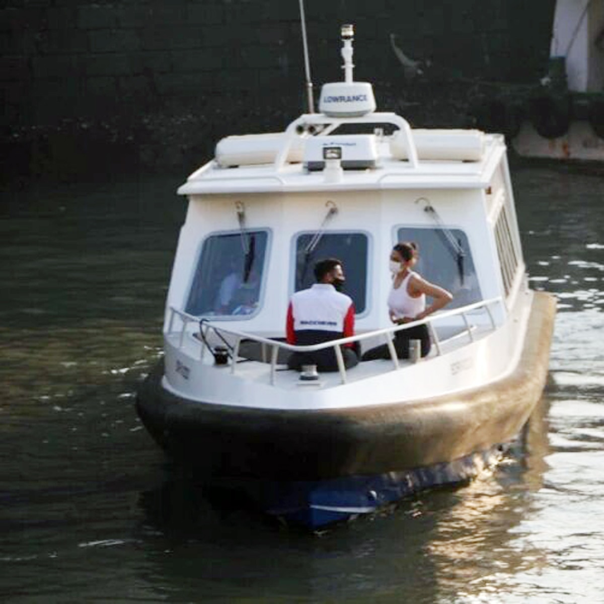 सिद्धांत चतुर्वेदी और दीपिका पादुकोण