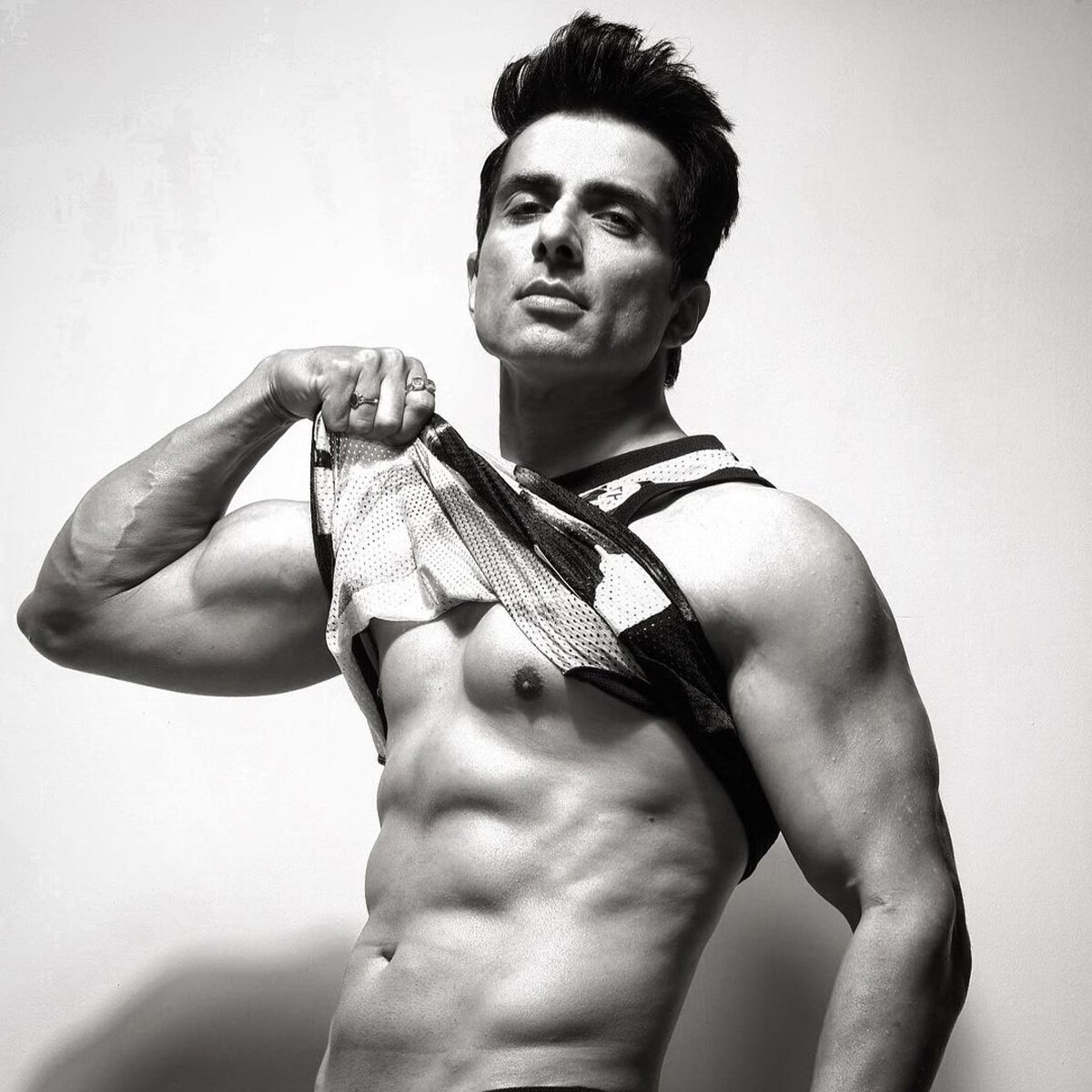 सोनू सूद 