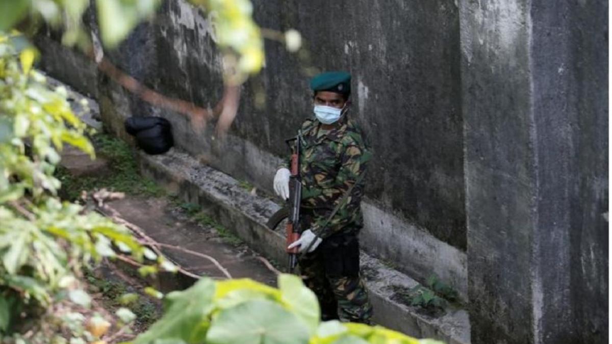 जेल में कोरोना को लेकर भिड़े कैदी