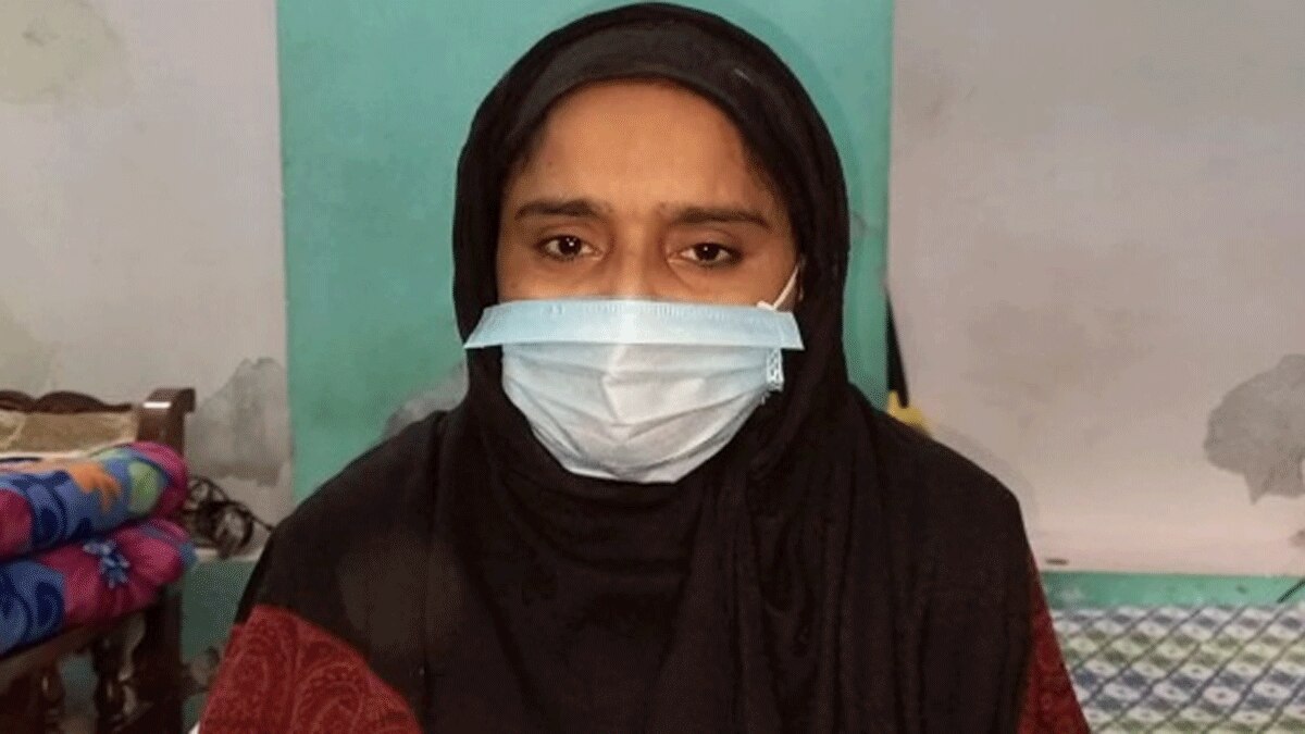 पति ने दिया पत्नी को तीन तलाक (फोटो आजतक)