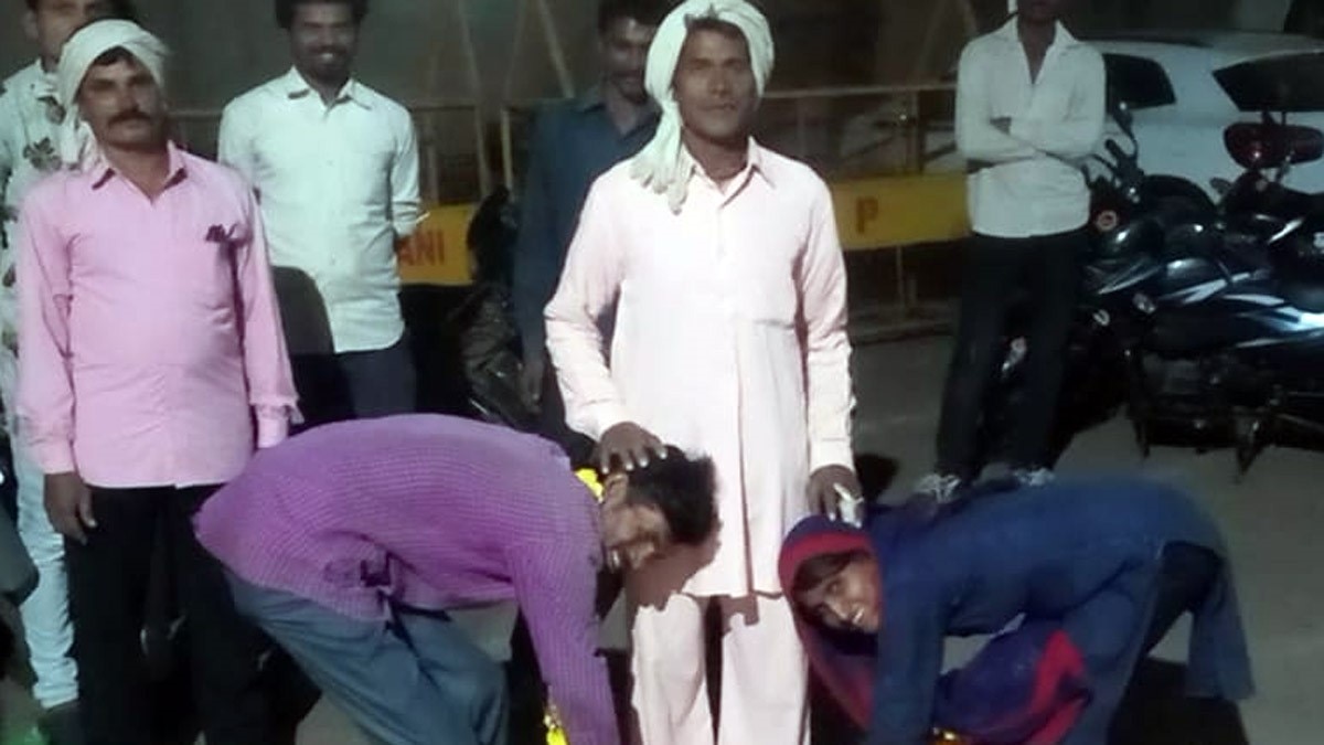 पुलिस स्टेशन में हुई शादी (फोटो आजतक)