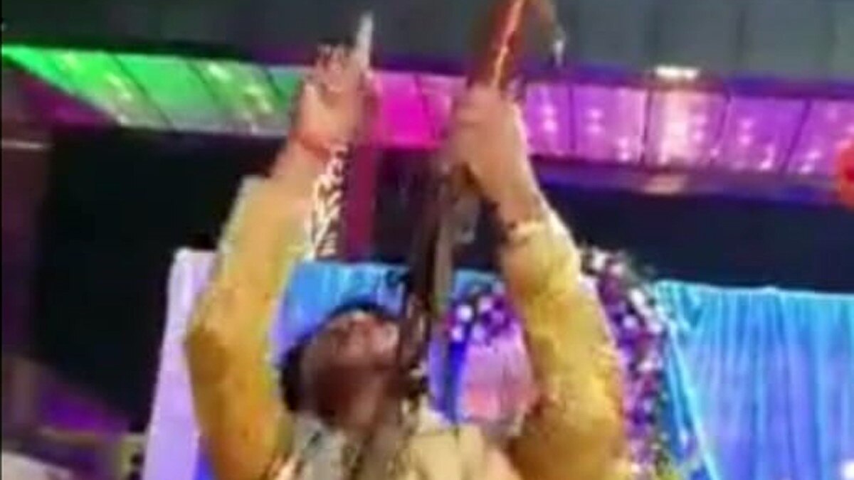 हर्ष फायरिंग का वीडियो हुआ वायरल (फोटो आजतक)