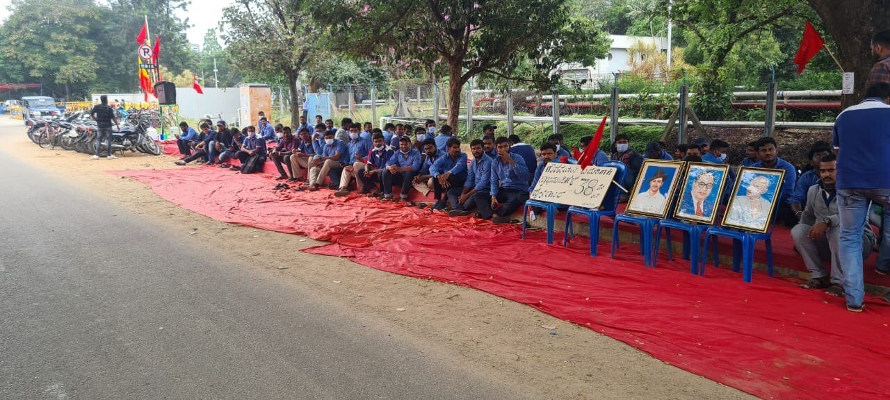 बेंगलुरु के टोयोटा प्लांट में कर्मचारियों की हड़ताल