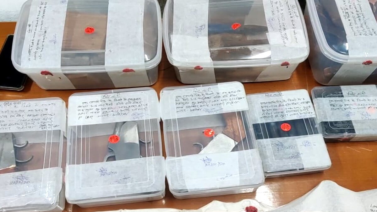 गन्‍ने के खेत में चल रहा था तमंचा बनाने का ट्रेनिंग सेंटर, इन चीजों का करते थे इस्‍तेमाल 