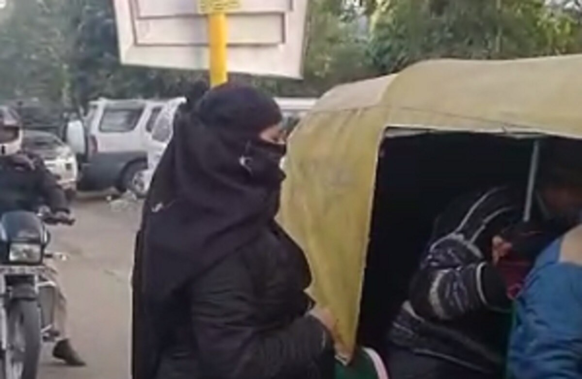 महिला ने कर दी पिटाई