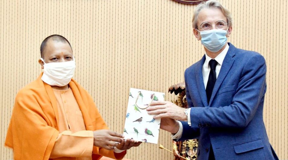 कोरोना संकट के दौरान भी यूपी में 45,000 करोड़ का निवेश